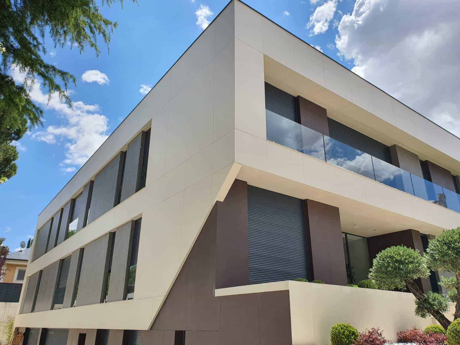 Obra-nueva-fachada-ventilada-hortaleza-12